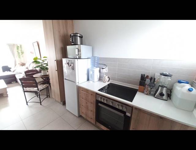 2 BEDROOM PROPERTY TO RENT IN GLEN MARAIS
